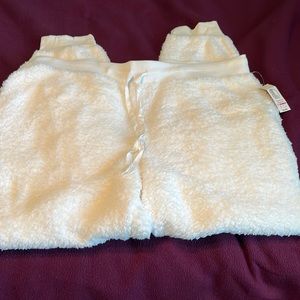 NWT fleece joggers